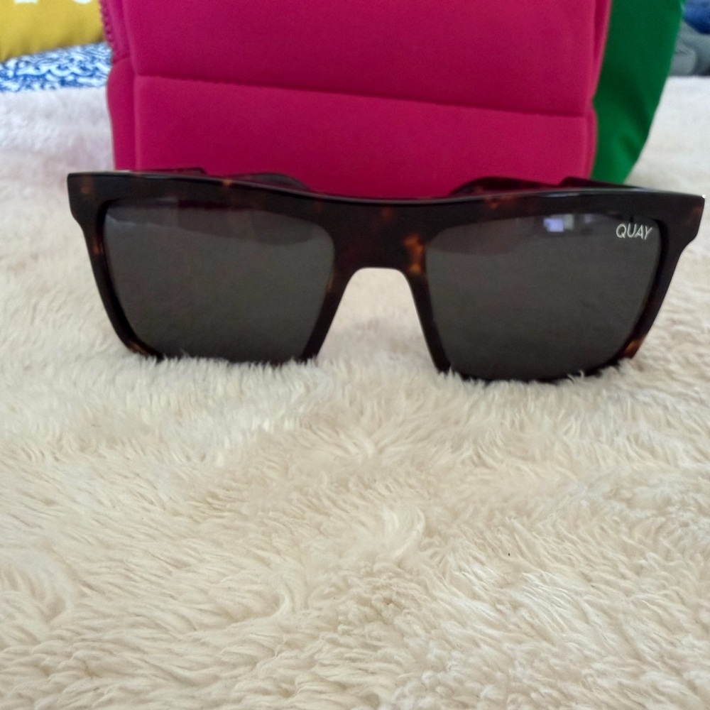 Quay Tortoiseshell Square Sunglasses - Dark Lenses